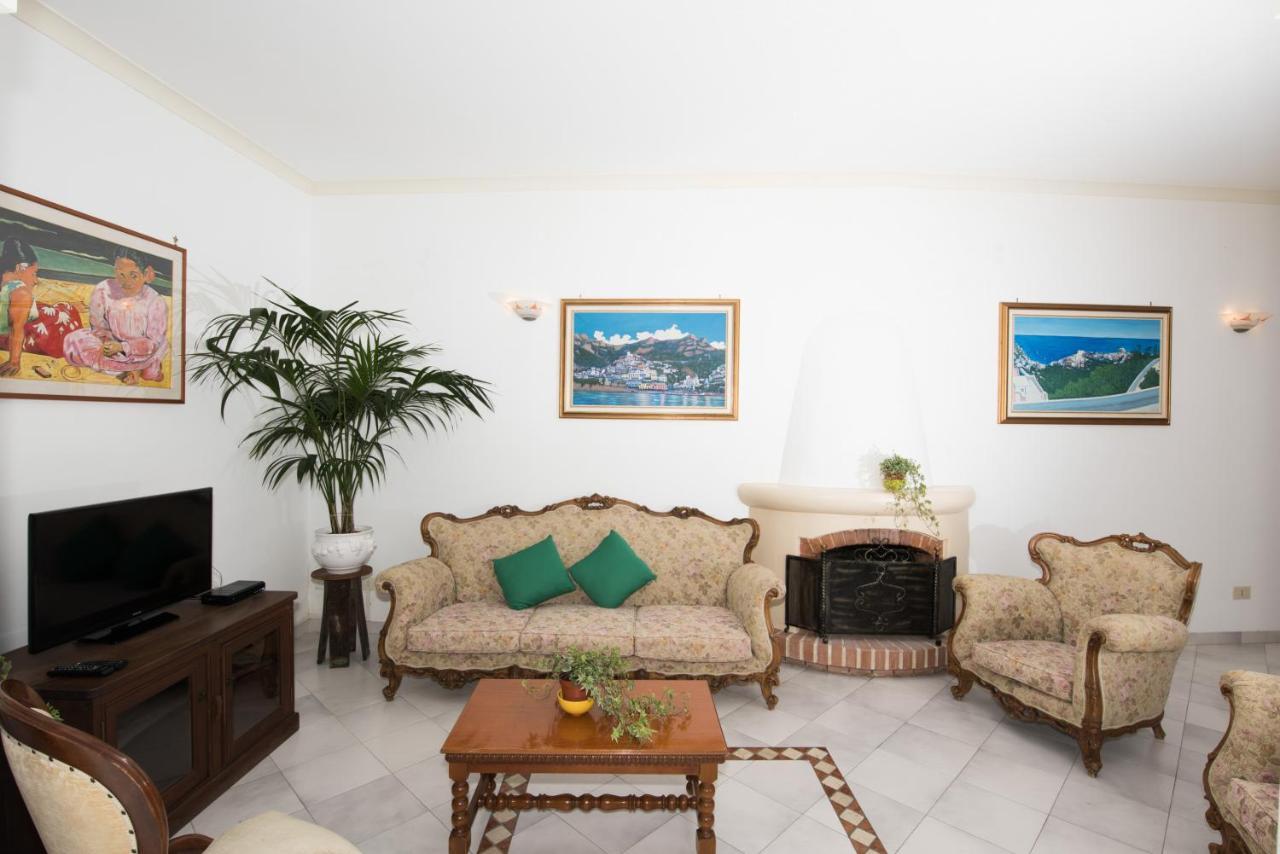 Villa Savina - Elegant Family Villa Overlooks Amalfi Coast - Positano Zewnętrze zdjęcie