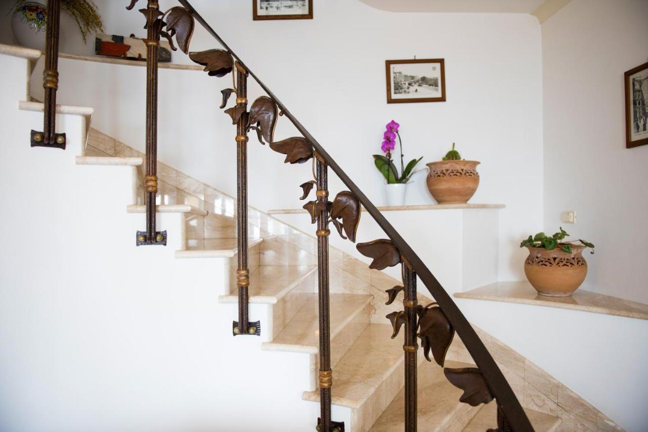 Villa Savina - Elegant Family Villa Overlooks Amalfi Coast - Positano Zewnętrze zdjęcie